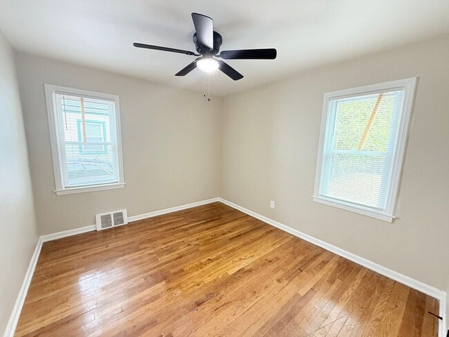 Photo - Freshly Renovated 3-Bedroom Home – Quality...