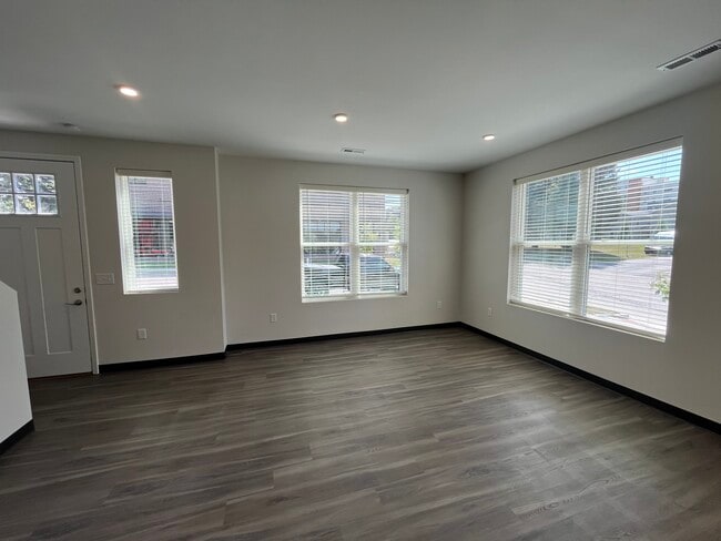 Lincoln Townhomes