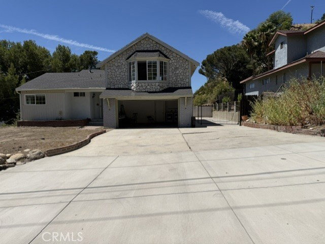 10459 Haines Canyon Ave