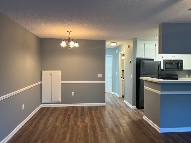 Photo - 117 N Spring View Dr