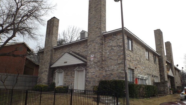 Photo - Crossroad Townhomes