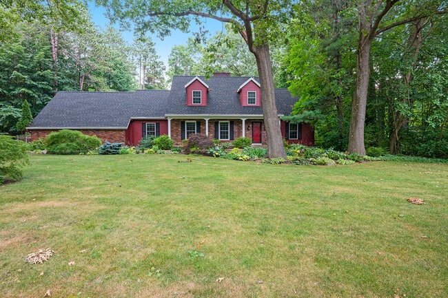 Photo - 3310 Lake Dr