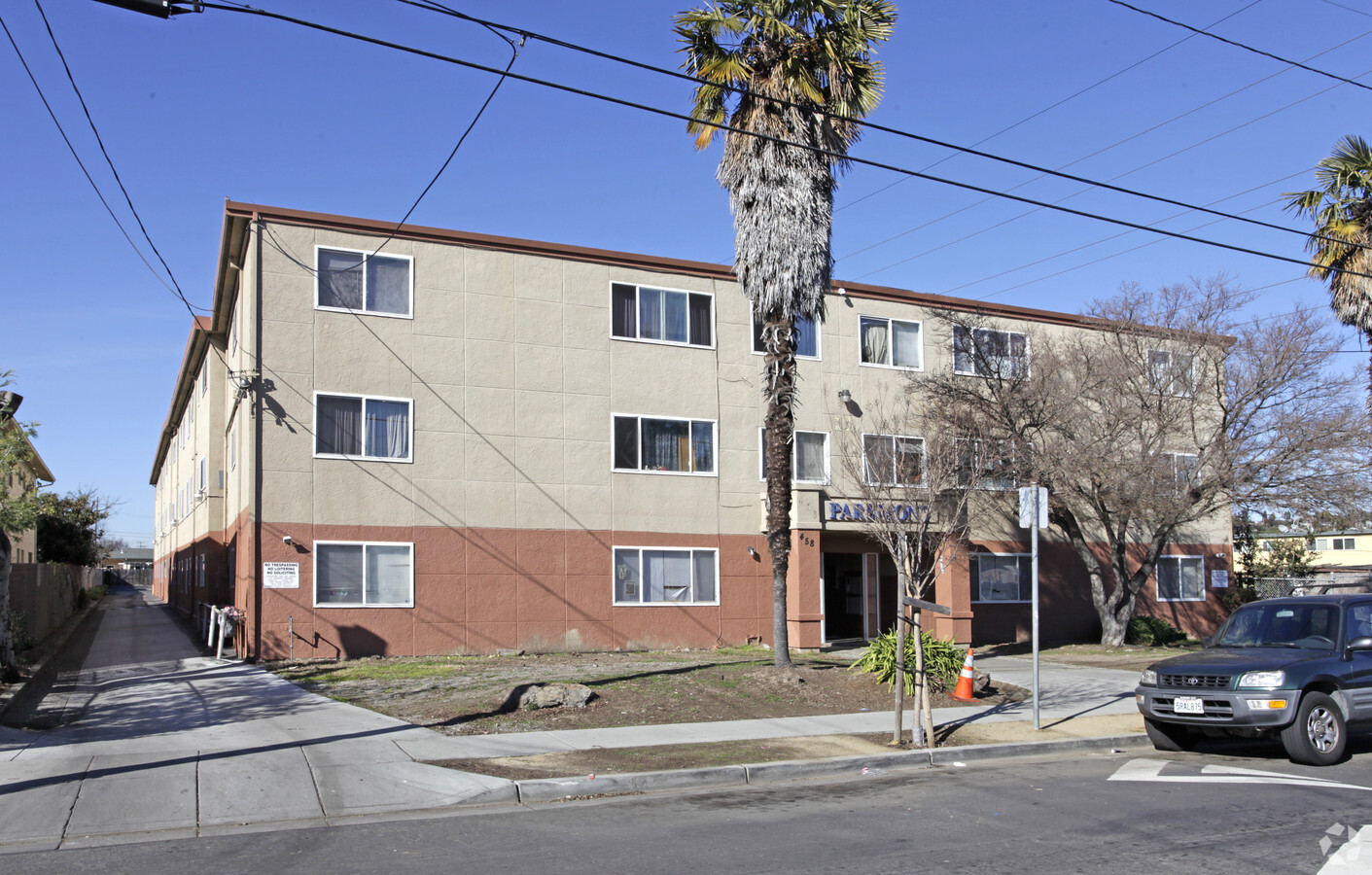 Photo - Parkmont Apartments