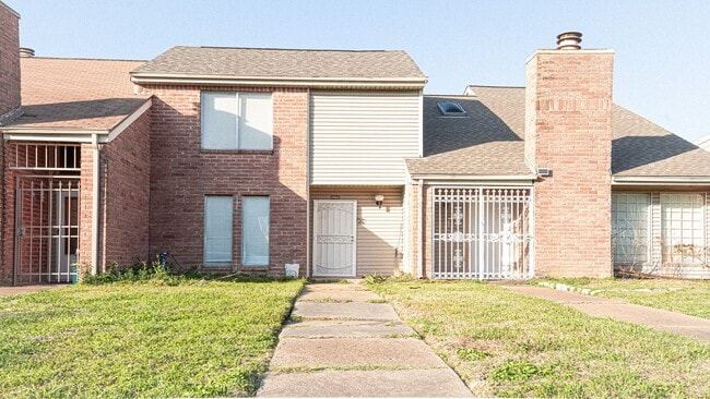 Photo - 10920 Village Bend Ln Unit 920