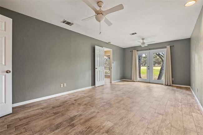 Photo - 25 Woodcreek Dr