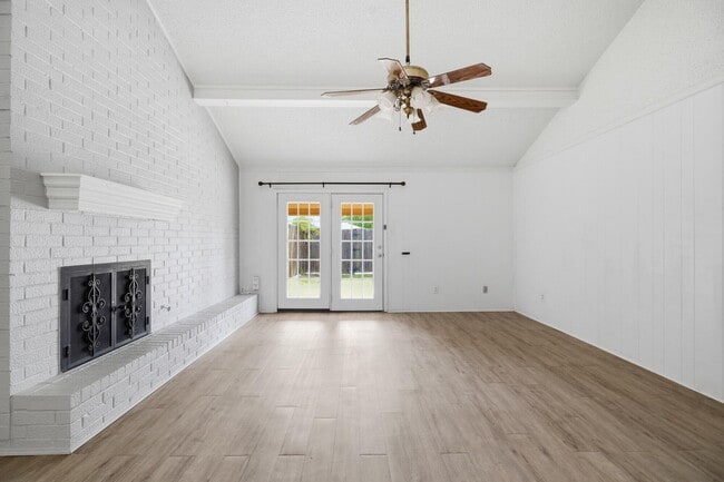 Photo - 7909 Albany Ave