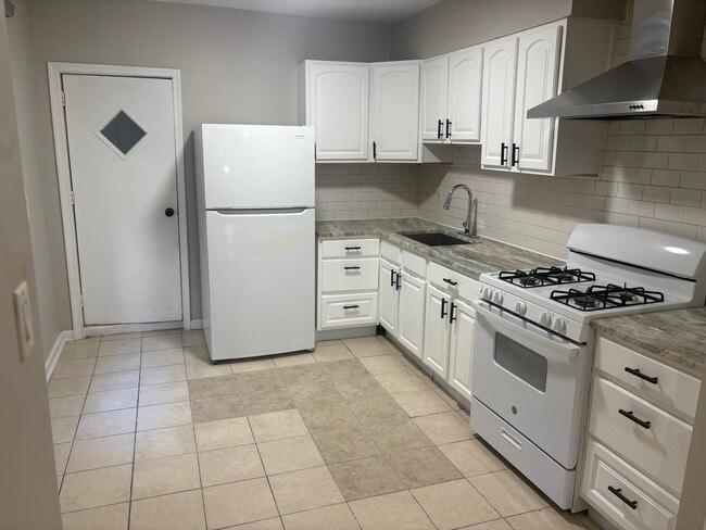 Photo - 5544 W Jefferson St