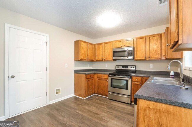 Photo - 6961 Mahonia Pl Casa