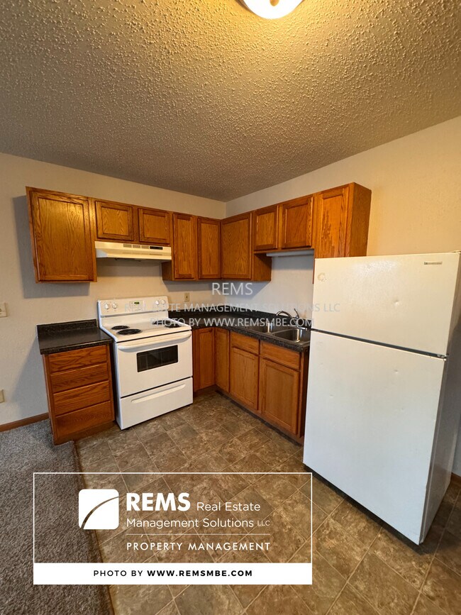 Golden Eagle Apartments