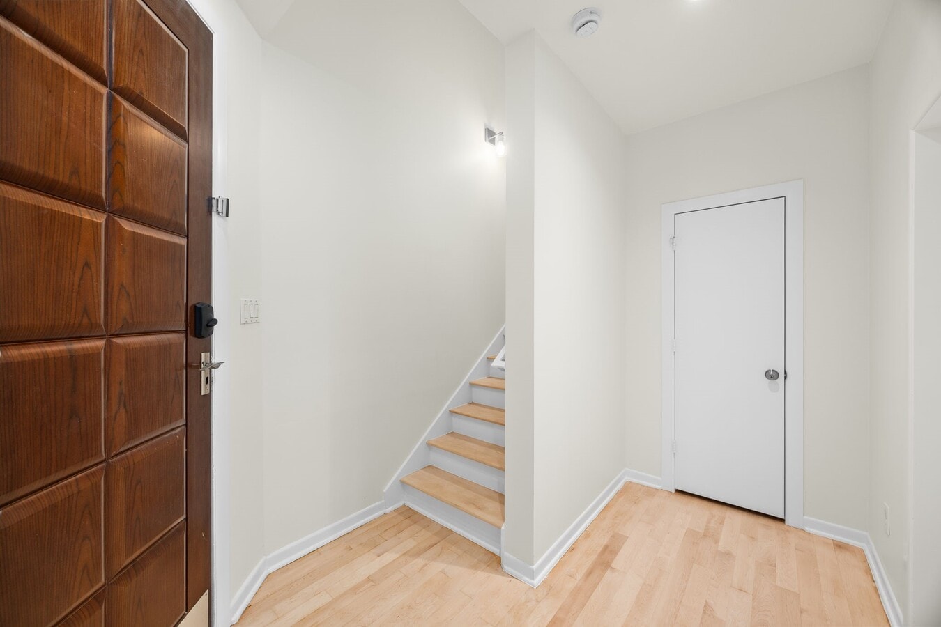 Photo - 5632 Kiam St