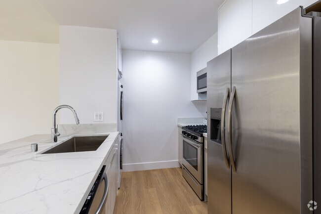 Kitchen - 1806 N Berendo St Apartments