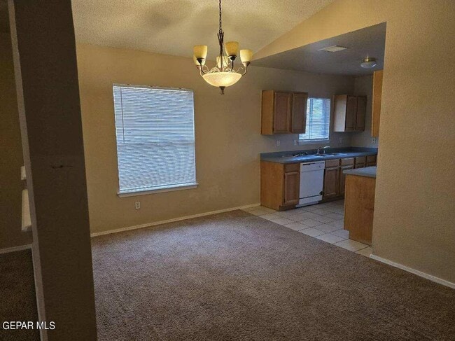 Photo - 12105 Castle View Way