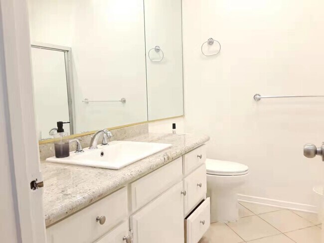 Photo - 1424 Amherst Ave