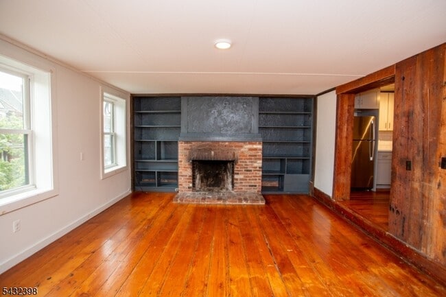 Photo - 54 Coryell St