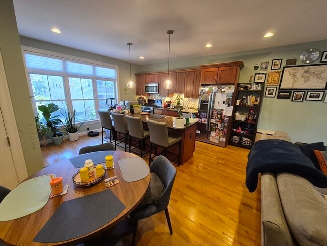 Photo - 26 Dorr St