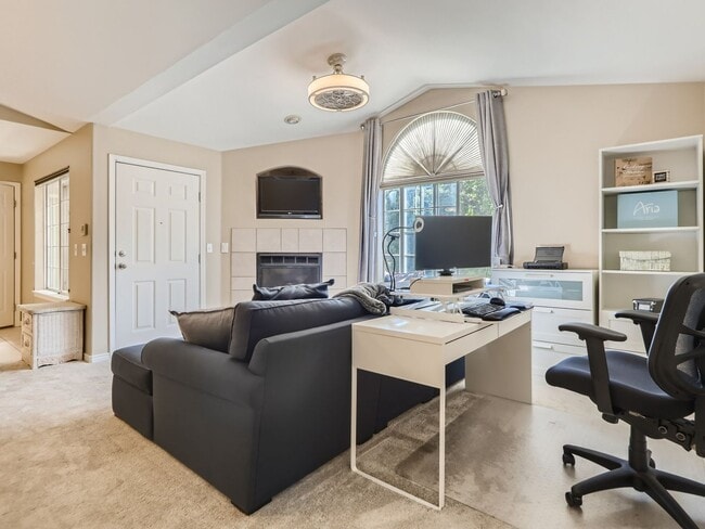 Photo - Evolve Real Estate: Bright 1 Bedroom Condo with  Private Garage near DTC!