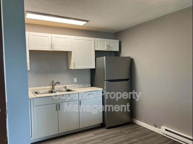 Photo - 901 4th Ave