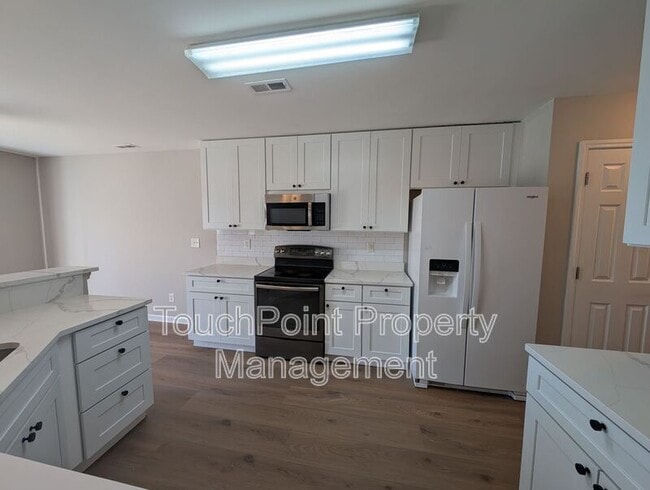 Photo - 11307 Breezehill Ln