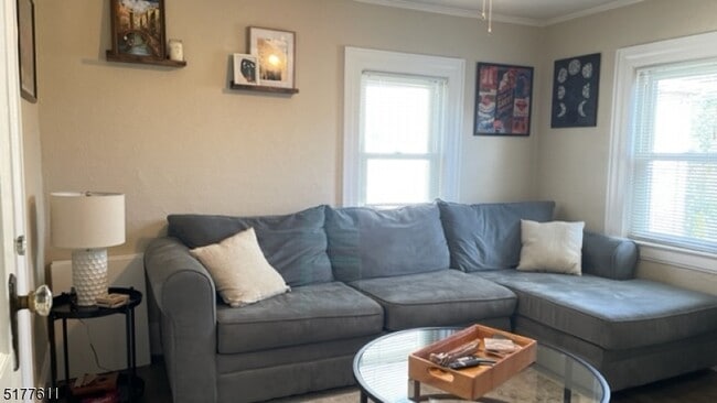 21 Mechanic St Unit B