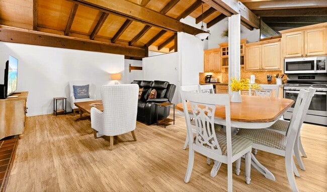 Photo - SKI LEASE: Gas Fireplace, Pet Friendly, Do...