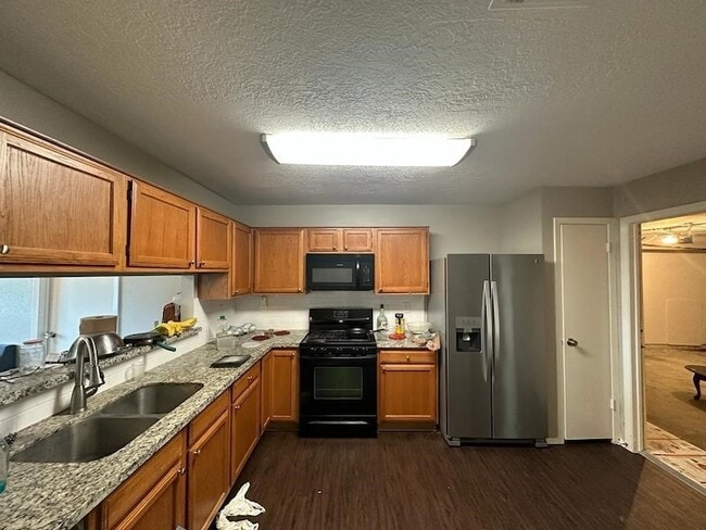 10921 Pecan Dr