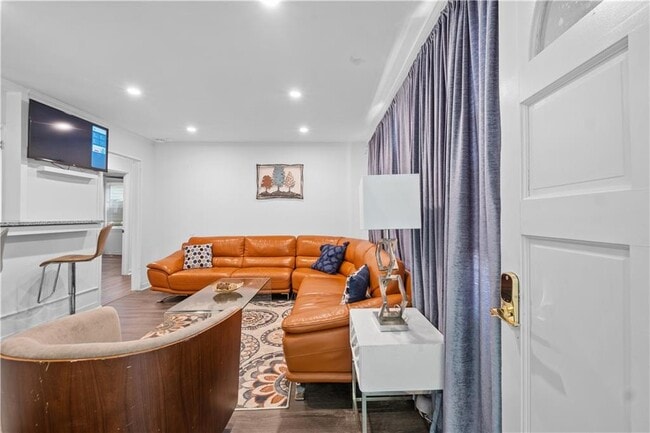 Photo - 1738 Duke Rd