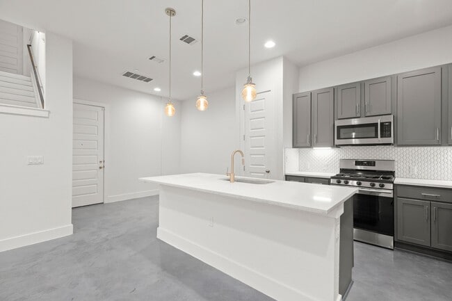 Photo - 8922 Menchaca Rd Unit 701