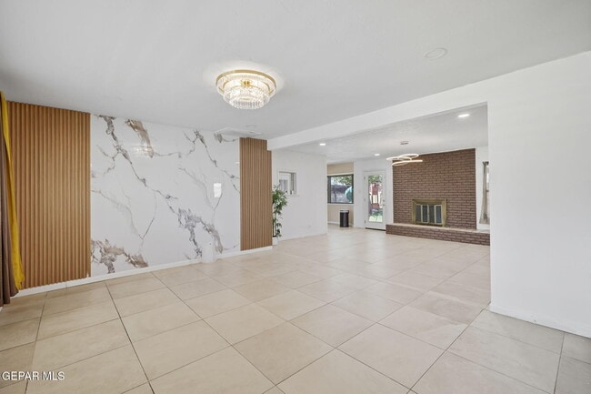 Photo - 8405 Whitus Dr