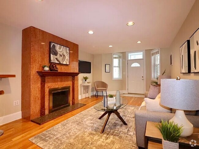Building Photo - 352 Tappan St Unit 1 Rental