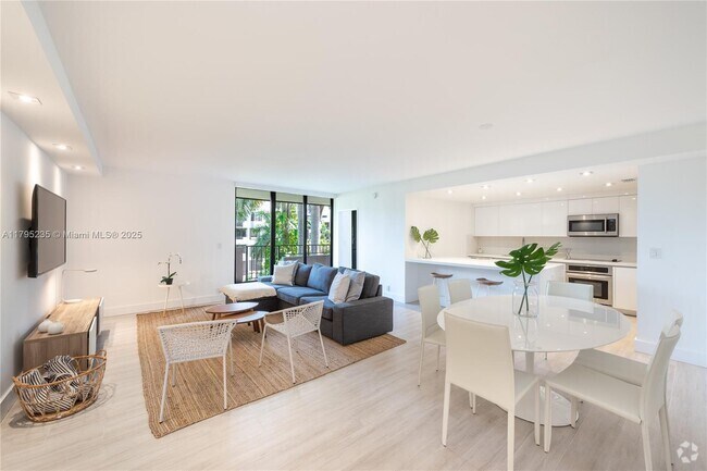 Building Photo - 181 Crandon Blvd Unit 306 Rental