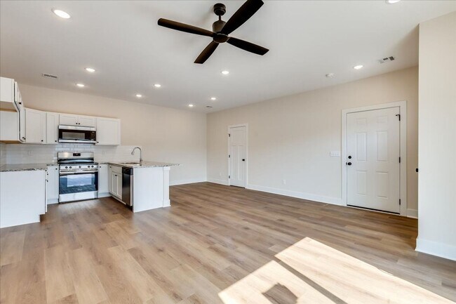 Photo - 101 Mendocino Ct
