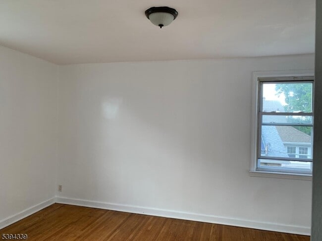 Photo - 23 Carpenter Terrace N