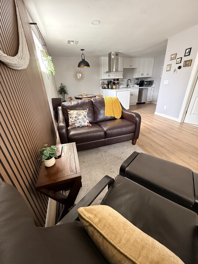 Living room - 130 S Hibbert