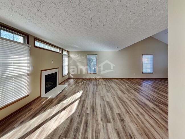 Photo - 4620 Dungannon Dr