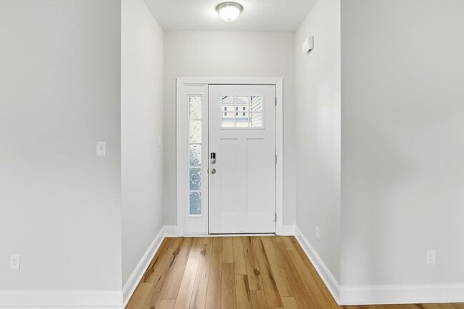 Photo - Spacious Living in Stateside – Comfort, Style & Convenience!