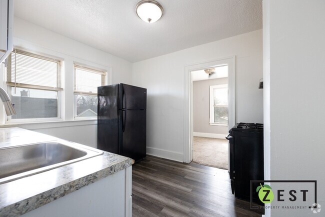 Building Photo - 90 Catherine St Unit 4 Rental