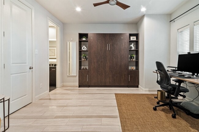 Photo - 1847 Edwards St