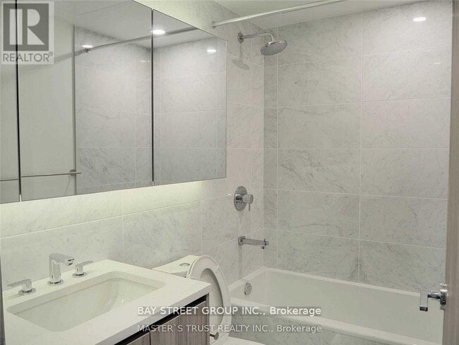 Photo - 85 McMahon Dr Unit 2107