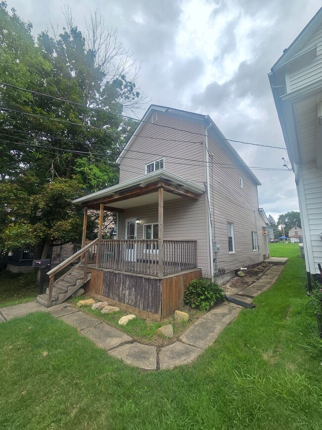 Building Photo - 503 Hamilton Ave