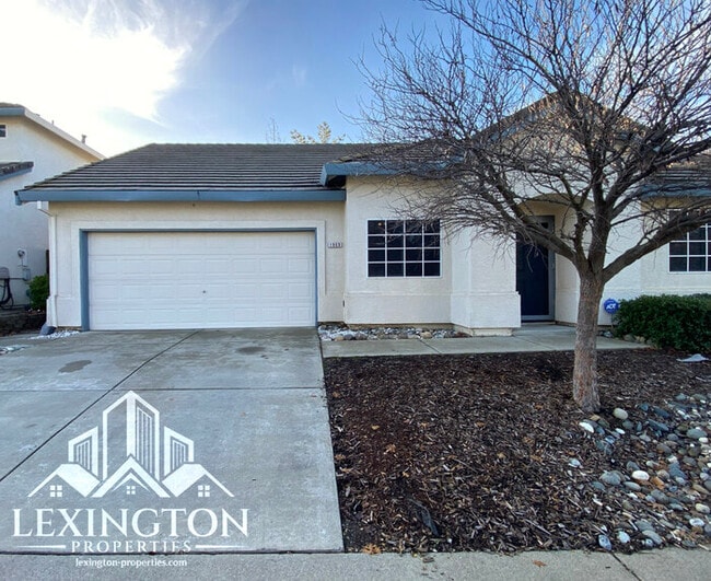 Photo - Beautiful, Spacious, 3-Bed 2-Bath Home available in Roseville!