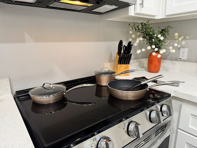 Photo - 1118 Country Club Dr