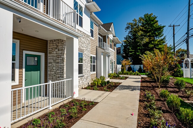 Photo - 1 Conklin St