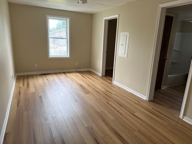 Photo - 603 N Pine St Unit 2