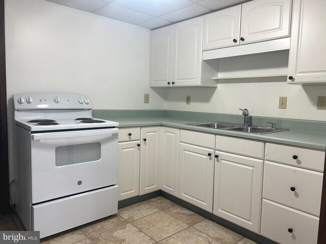 Photo - 2066 Bridge Rd