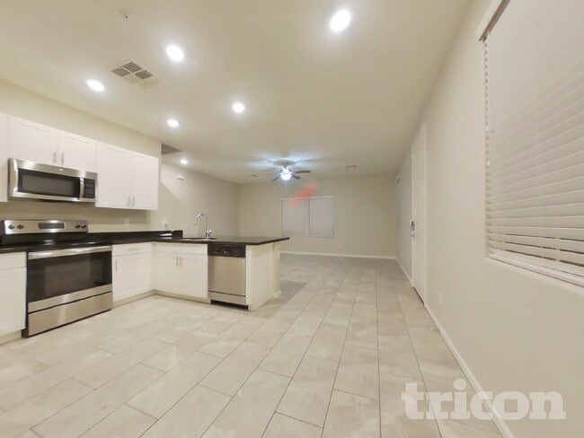 Photo - 12572 W Lindbergh Dr