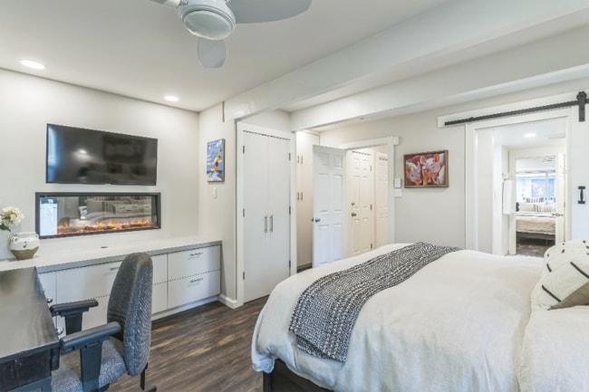 Photo - 989 Tahoe Blvd