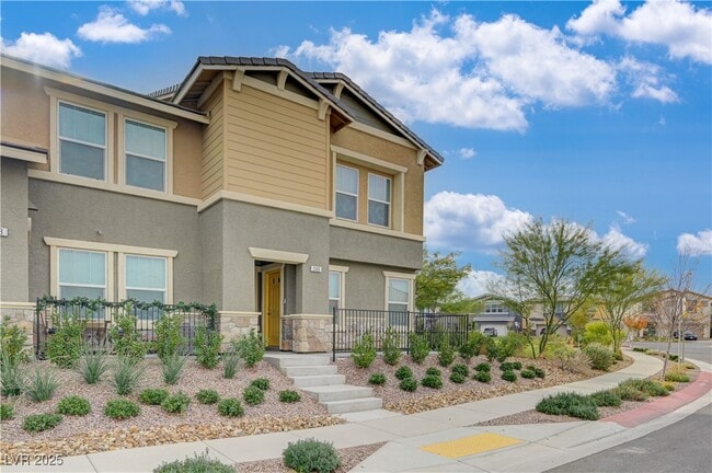 Building Photo - 360 Summer Sparrow Ave Unit 360