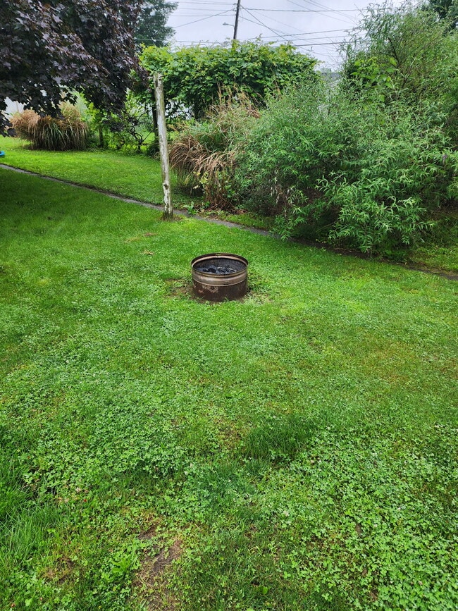 Photo - 120 E 9th St