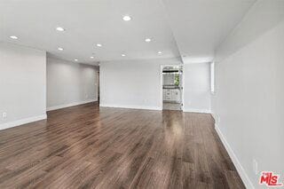 Photo - 819 E La Palma Dr