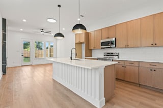 Photo - 3523 S Harwood St